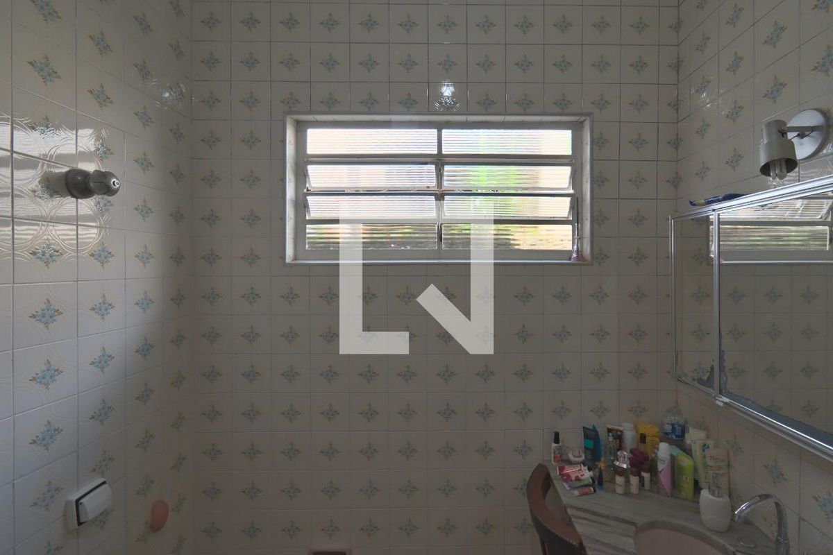 Casa à Venda - Taquaral, 4 Quartos,  220 m2 em , Campinas - sp | SoloBR