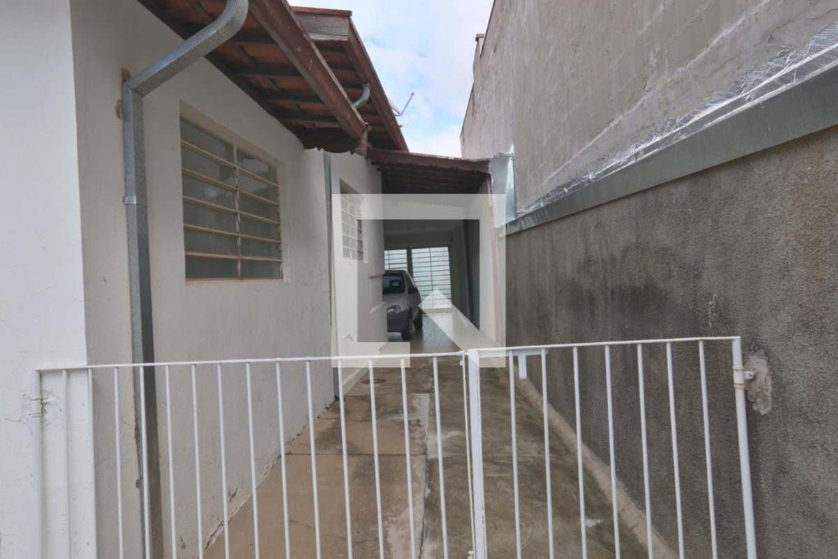 Casa à Venda - Taquaral, 4 Quartos,  220 m2 em , Campinas - sp | SoloBR