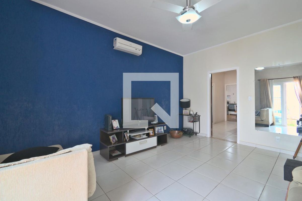 Casa à Venda - Taquaral, 4 Quartos,  220 m2 em , Campinas - sp | SoloBR