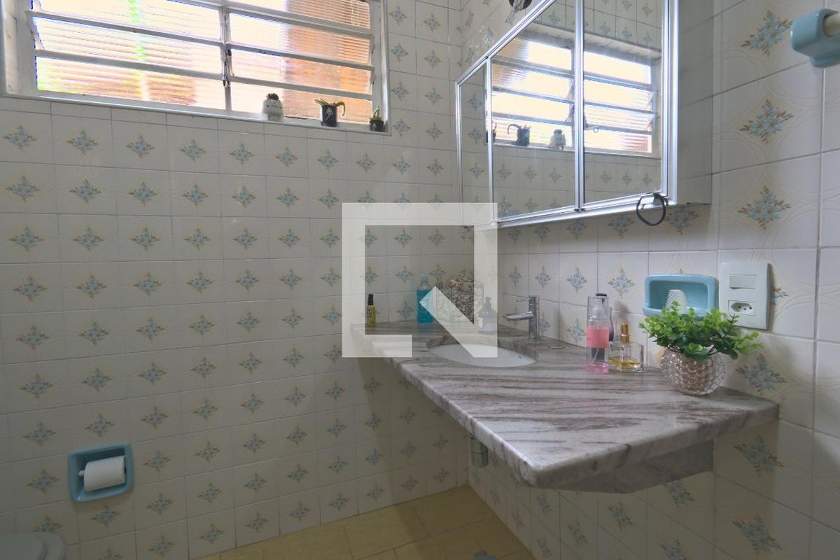 Casa à Venda - Taquaral, 4 Quartos,  220 m2 em , Campinas - sp | SoloBR
