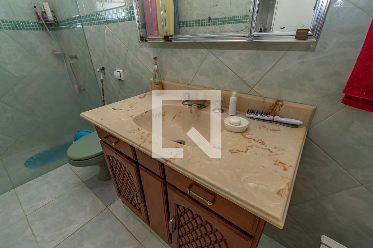 Casa à Venda - Lot. Alphaville Campinas, 3 Quartos,  160 m2 em , Campinas - sp | SoloBR