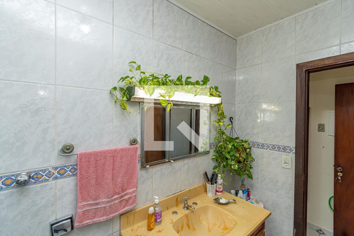 Casa à Venda - Lot. Alphaville Campinas, 3 Quartos,  160 m2 em , Campinas - sp | SoloBR