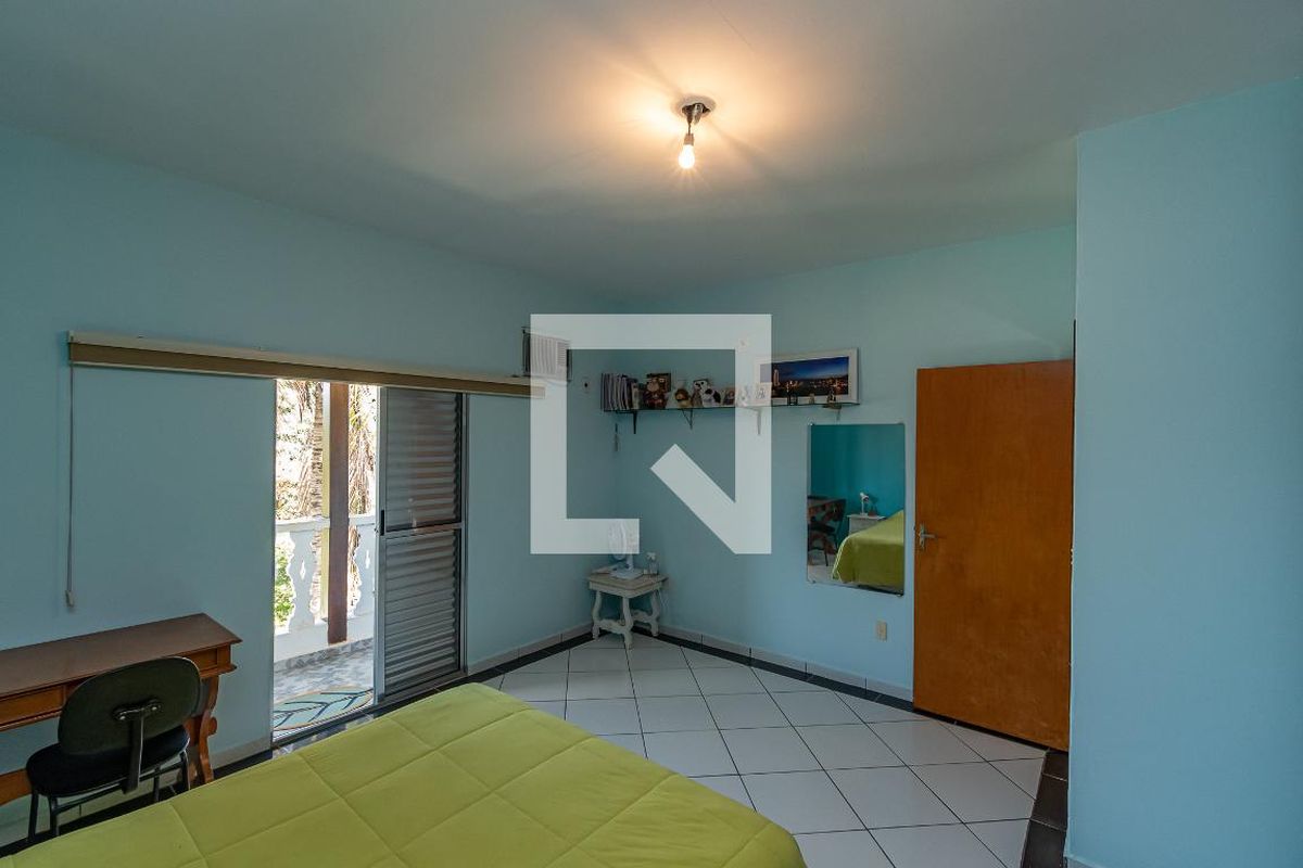 Casa à Venda - Lot. Alphaville Campinas, 3 Quartos,  160 m2 em , Campinas - sp | SoloBR