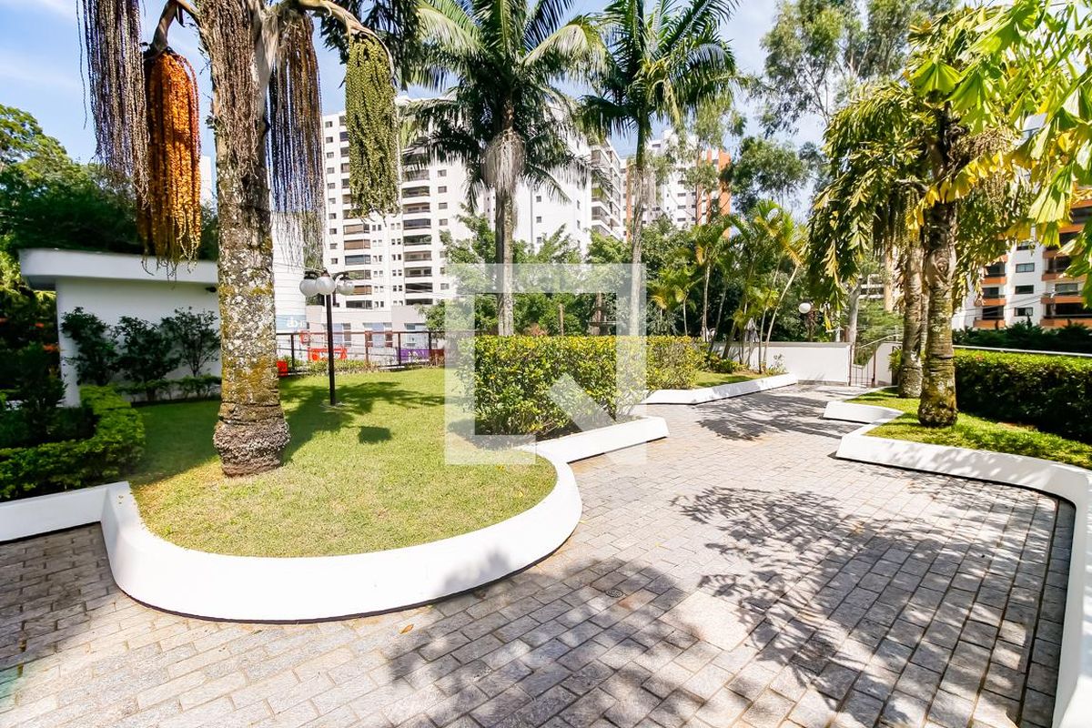 Apartamento, 3 quartos, 250 m² - Foto 184