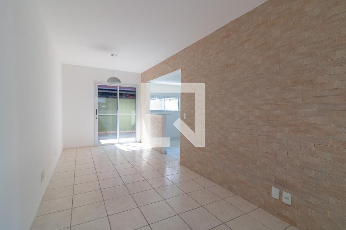 Casa, 3 quartos, 83 m² - Foto 2