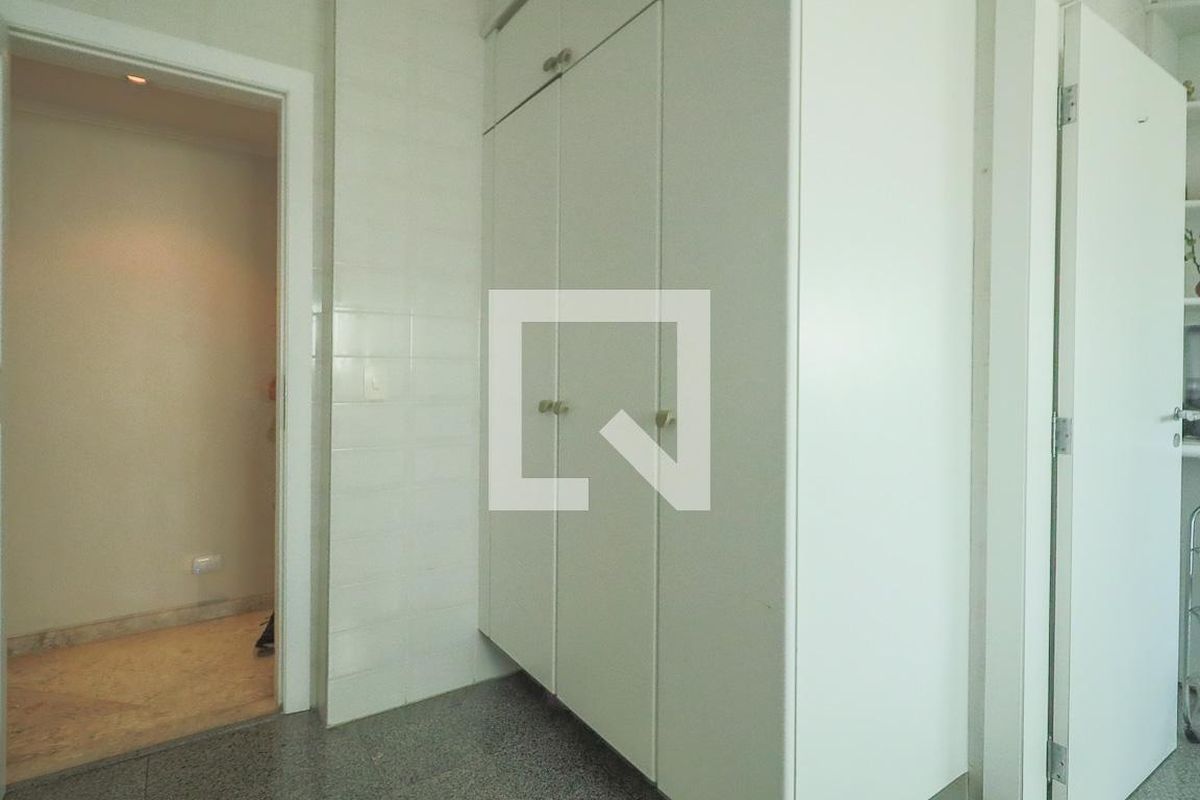 Apartamento, 3 quartos, 200 m² - Foto 151