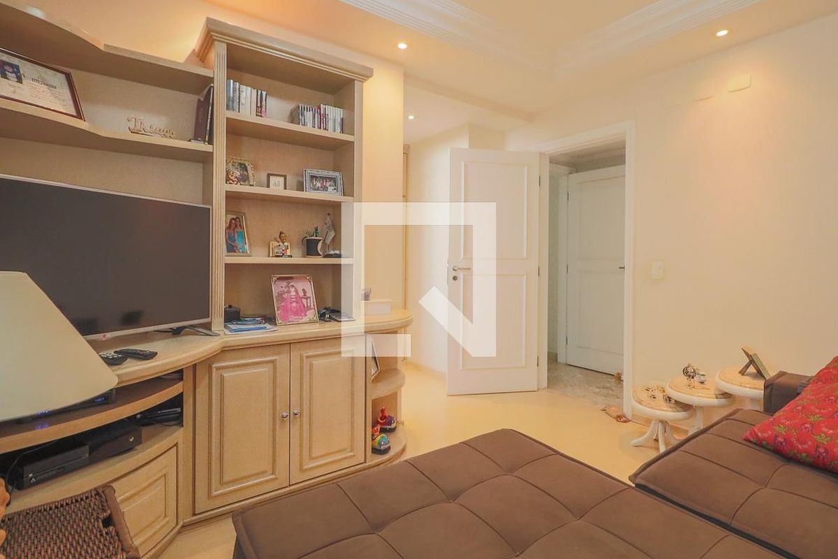 Apartamento, 3 quartos, 200 m² - Foto 59