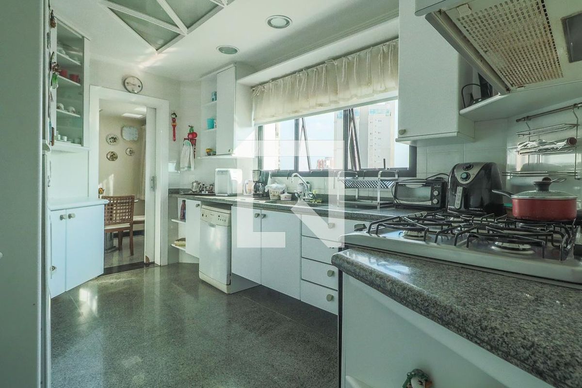 Apartamento, 3 quartos, 200 m² - Foto 127