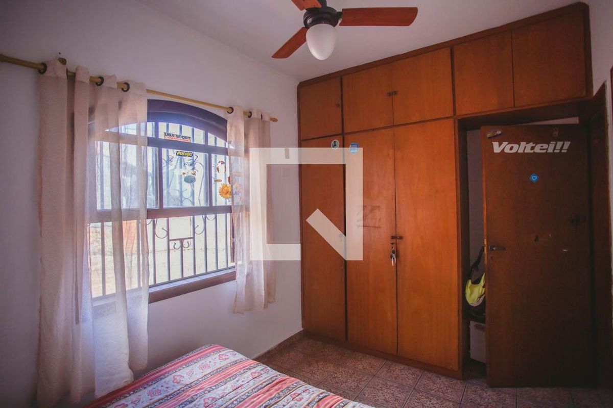 Casa, 3 quartos, 264 m² - Foto 54