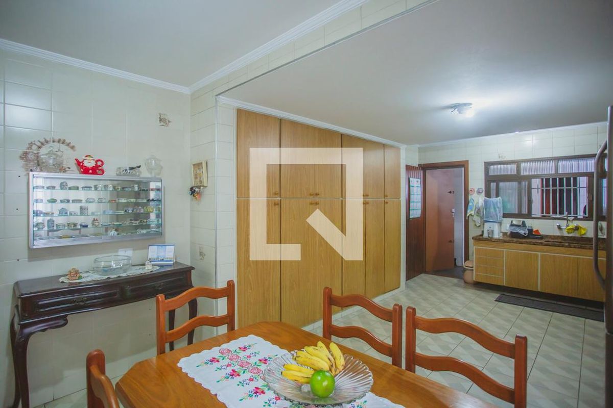 Casa, 3 quartos, 264 m² - Foto 98