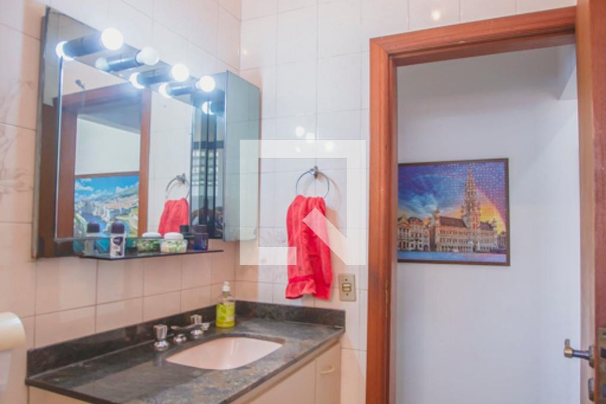 Casa, 3 quartos, 264 m² - Foto 82