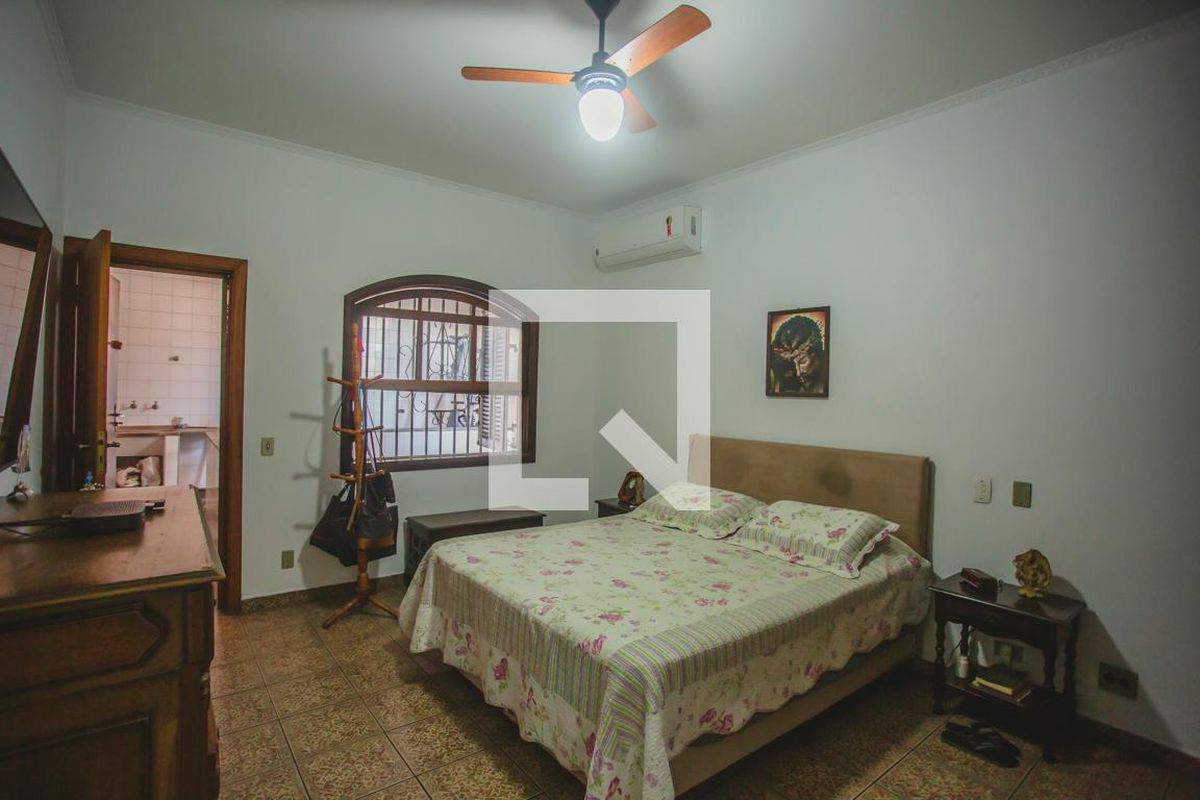 Casa, 3 quartos, 264 m² - Foto 18