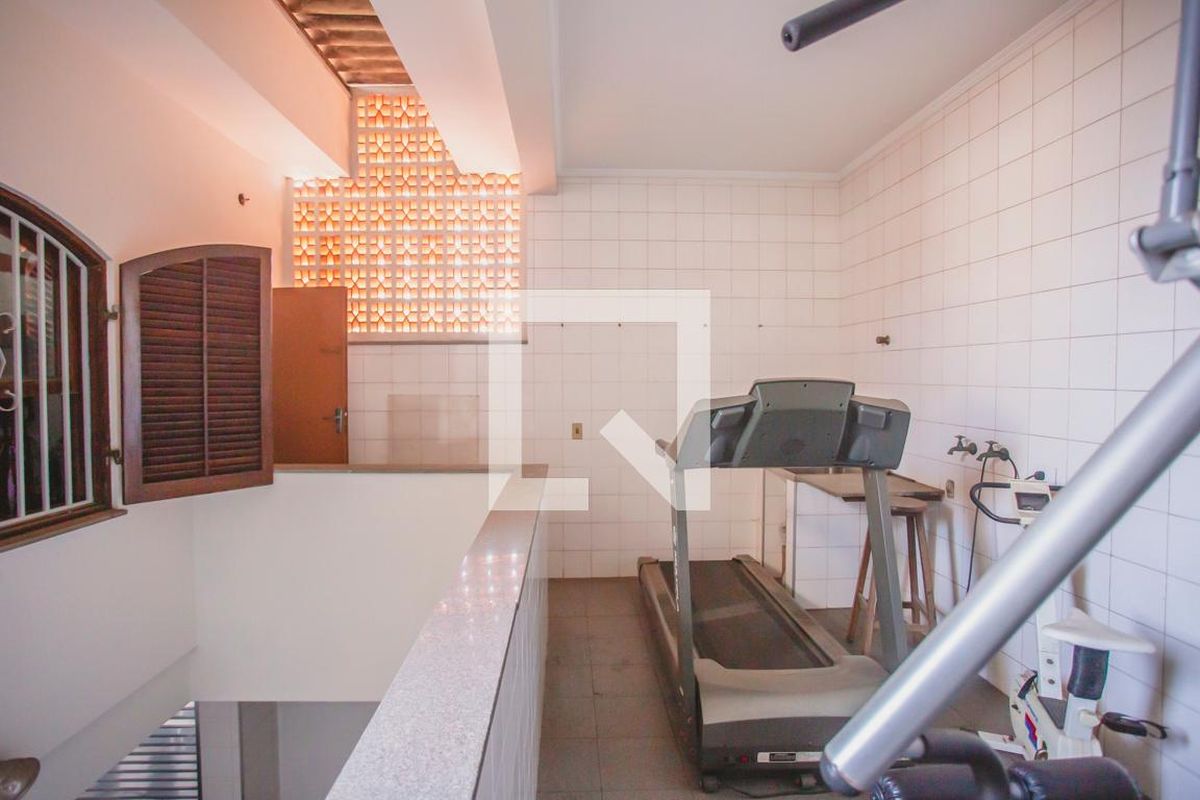 Casa, 3 quartos, 264 m² - Foto 32