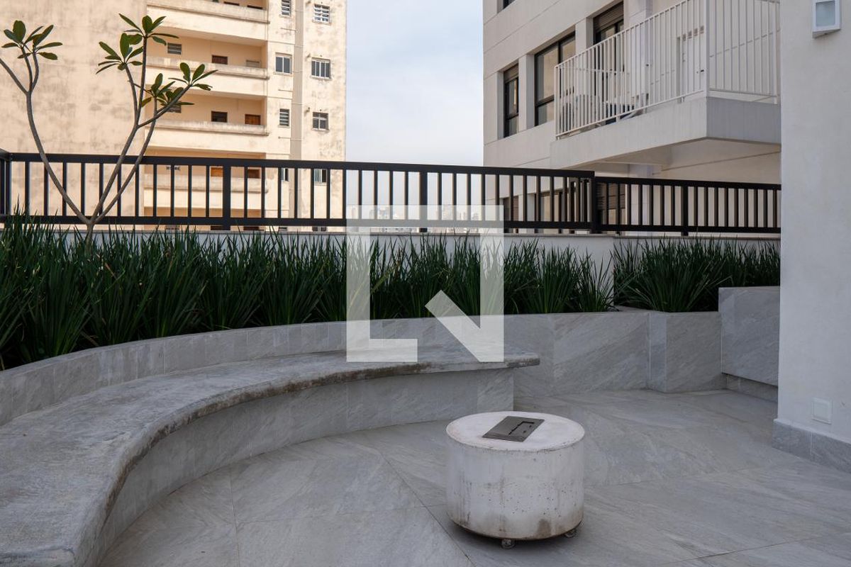 Apartamento, 2 quartos, 34 m² - Foto 45