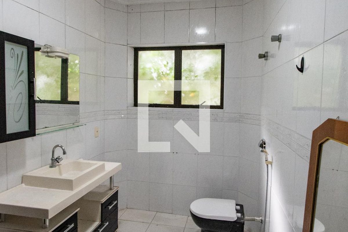 Casa, 3 quartos, 220 m² - Foto 84