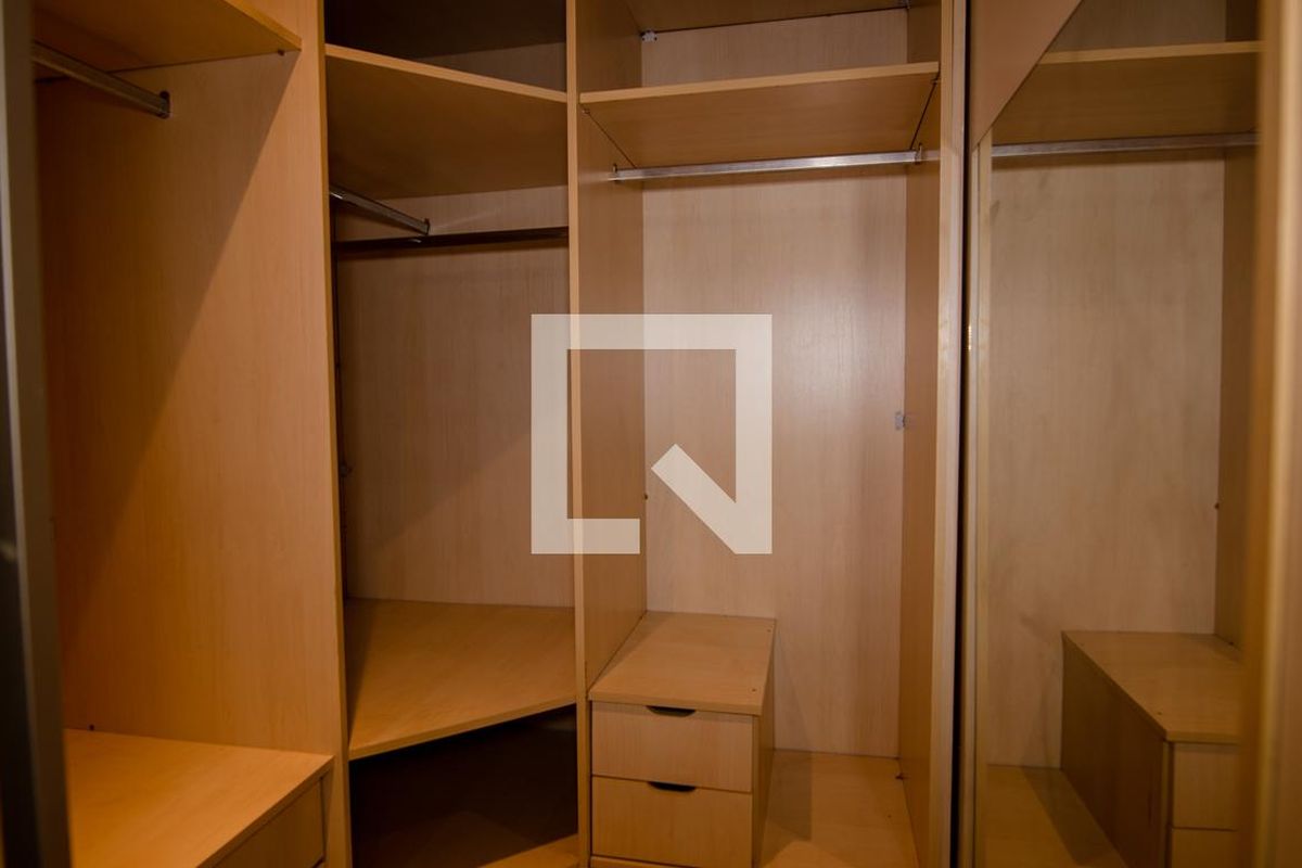 Casa, 4 quartos, 300 m² - Foto 48