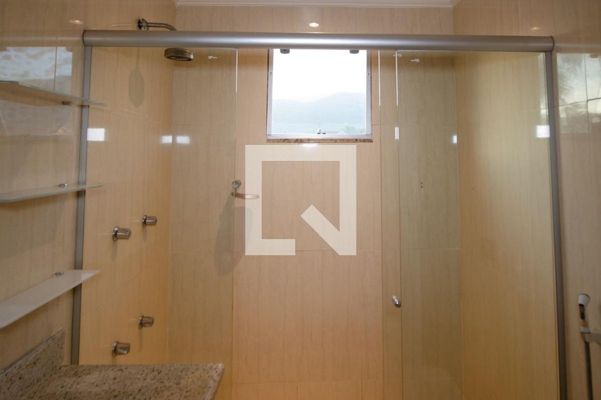 Casa, 4 quartos, 300 m² - Foto 62