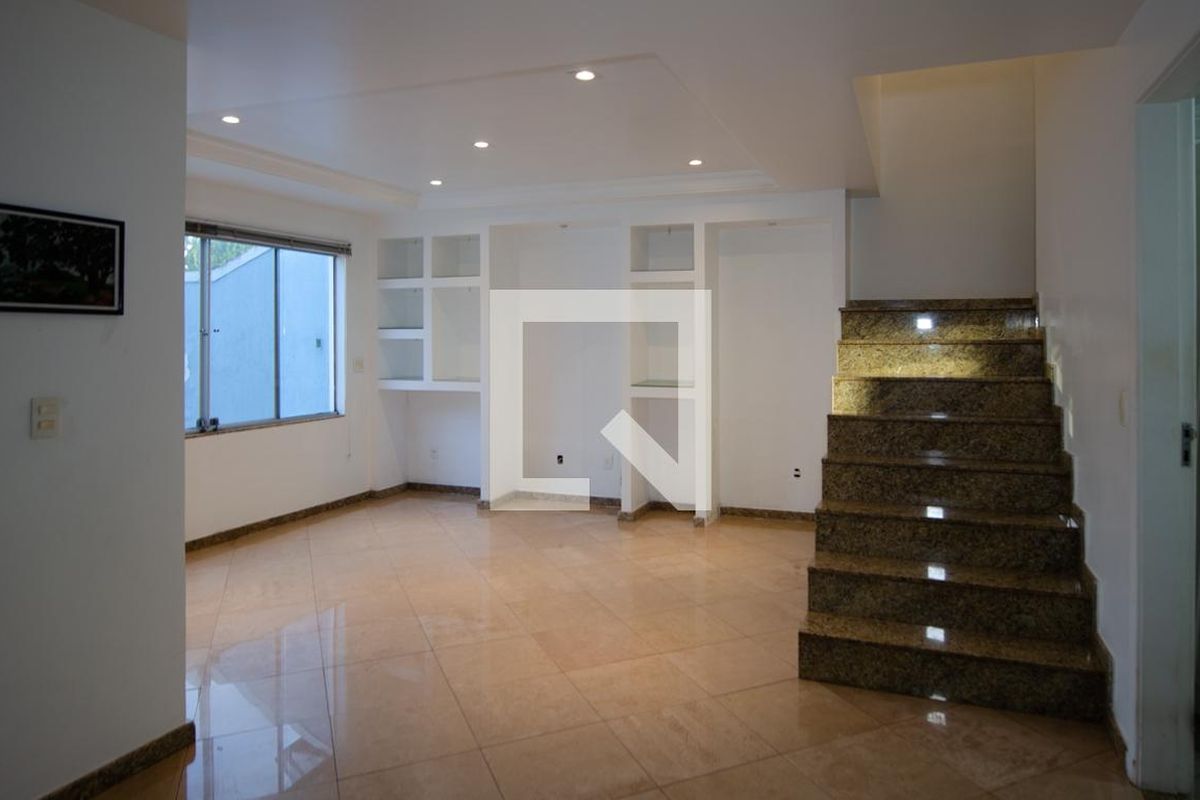 Casa, 4 quartos, 300 m² - Foto 4