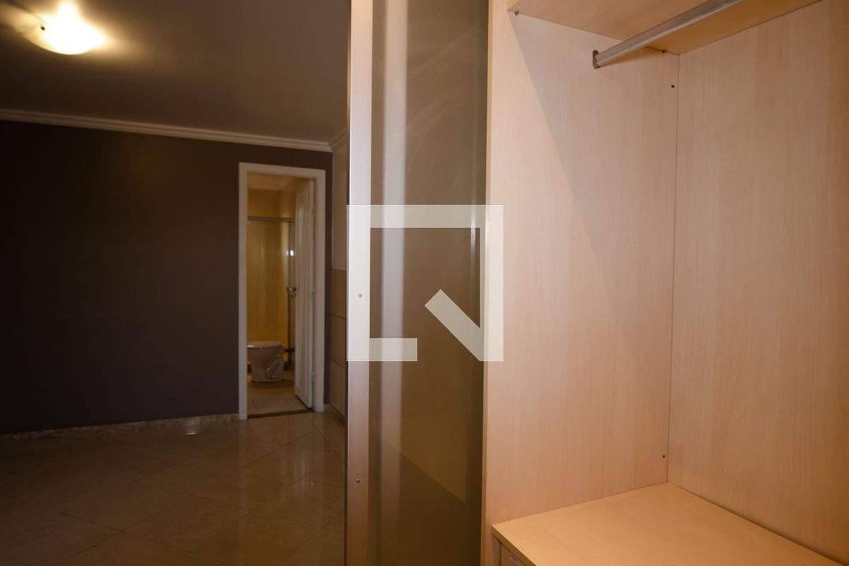 Casa, 4 quartos, 300 m² - Foto 52
