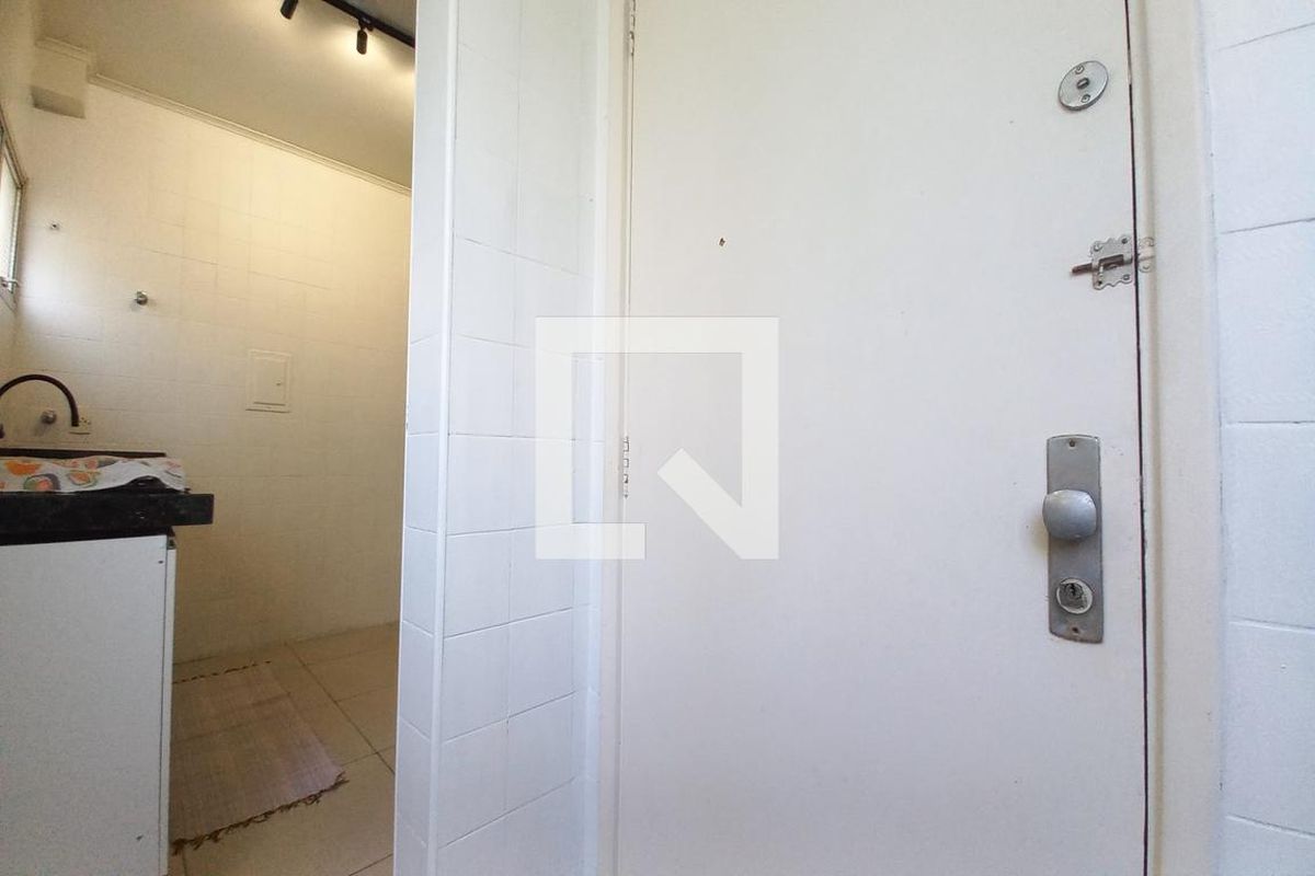 Apartamento à Venda - Cambuí, 1 Quarto,  69 m2 em , Campinas - sp | SoloBR