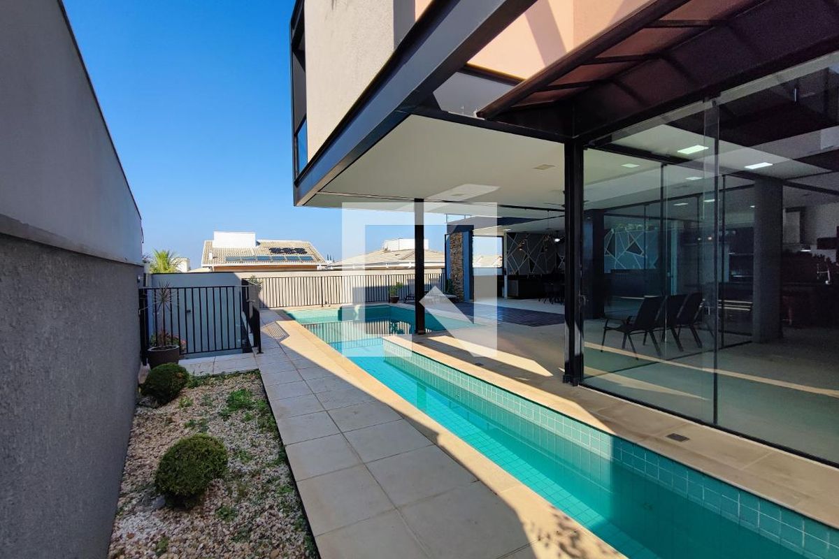 Casa à Venda - Swiss Park, 4 Quartos,  520 m2 em , Campinas - sp | SoloBR