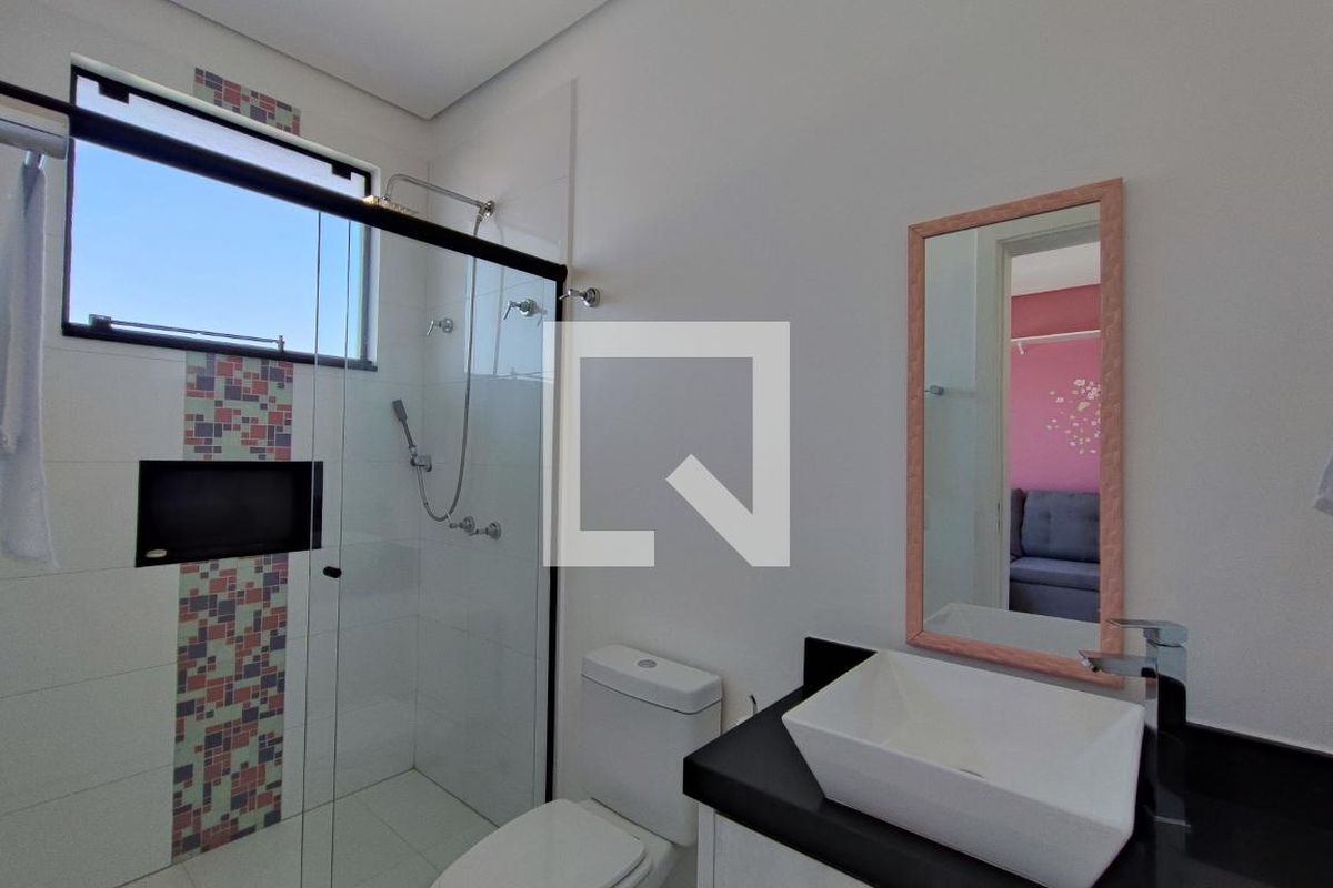 Casa à Venda - Swiss Park, 4 Quartos,  520 m2 em , Campinas - sp | SoloBR