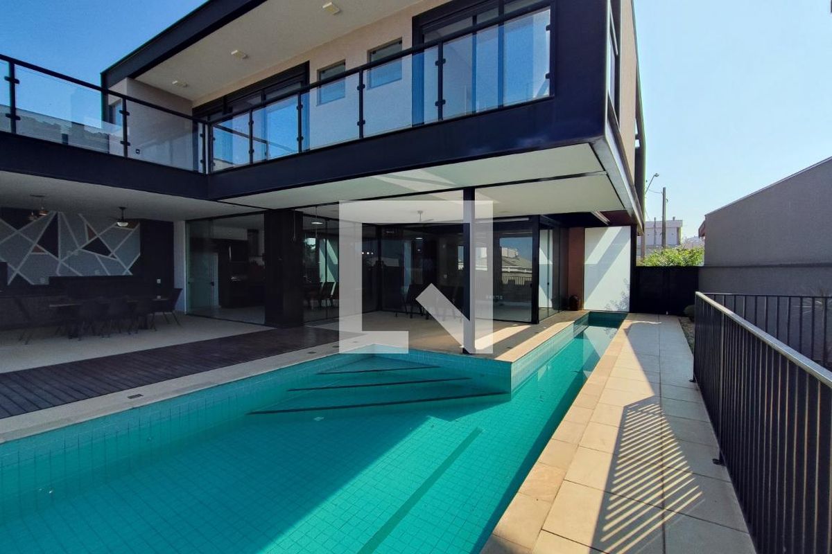 Casa à Venda - Swiss Park, 4 Quartos,  520 m2 em , Campinas - sp | SoloBR