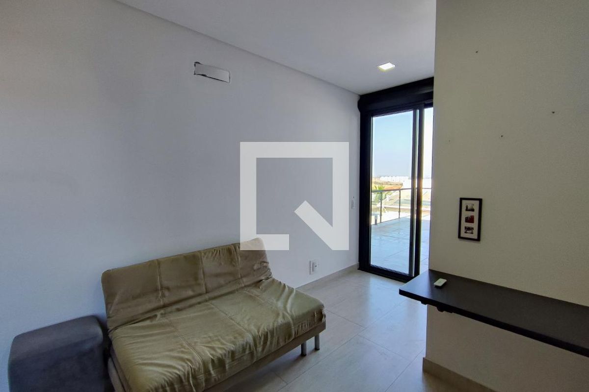 Casa à Venda - Swiss Park, 4 Quartos,  520 m2 em , Campinas - sp | SoloBR