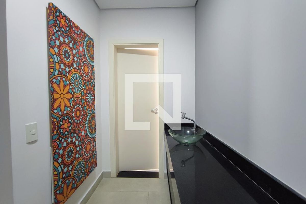 Casa à Venda - Swiss Park, 4 Quartos,  520 m2 em , Campinas - sp | SoloBR