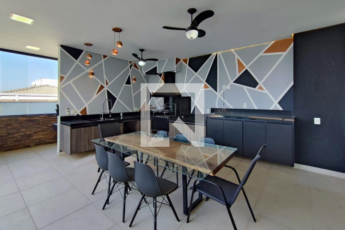Casa à Venda - Swiss Park, 4 Quartos,  520 m2 em , Campinas - sp | SoloBR