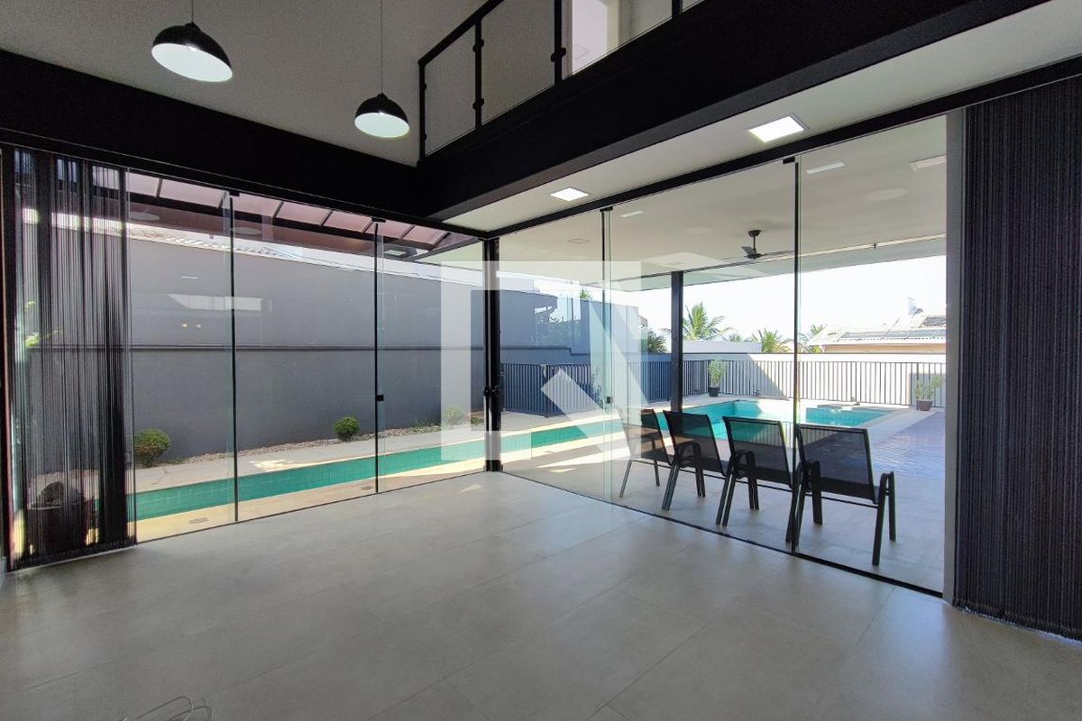 Casa à Venda - Swiss Park, 4 Quartos,  520 m2 em , Campinas - sp | SoloBR