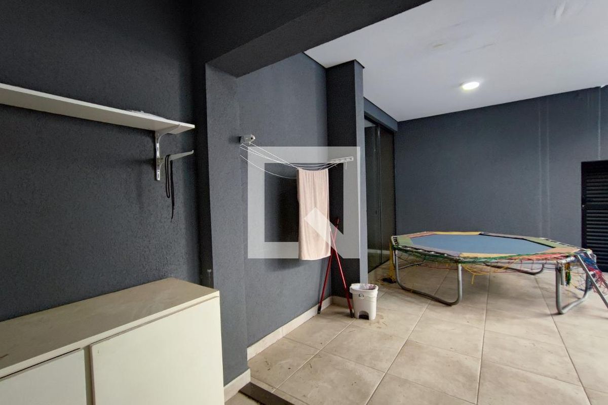 Casa à Venda - Swiss Park, 4 Quartos,  520 m2 em , Campinas - sp | SoloBR