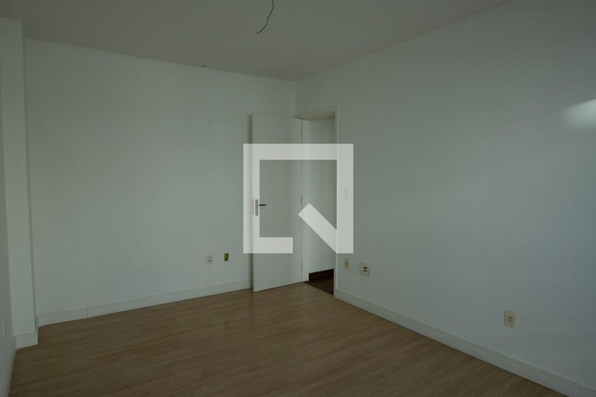 Cobertura, 3 quartos, 217 m² - Foto 64