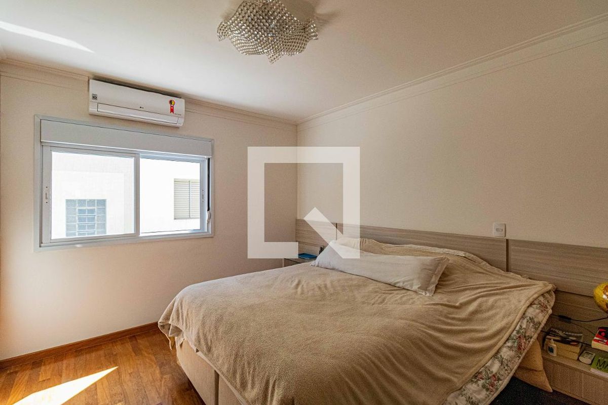 Casa, 3 quartos, 240 m² - Foto 12