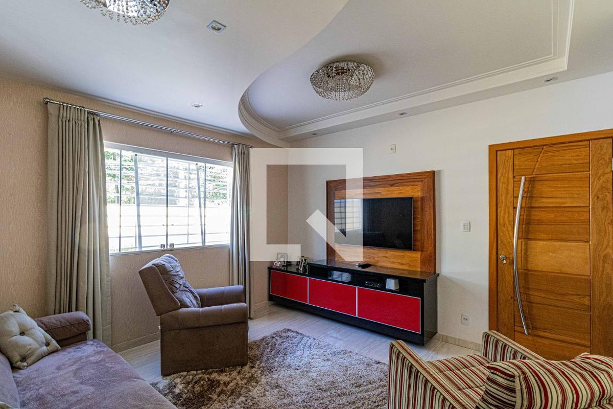 Casa, 3 quartos, 240 m² - Foto 4