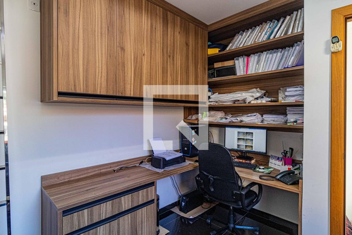 Casa, 3 quartos, 240 m² - Foto 73