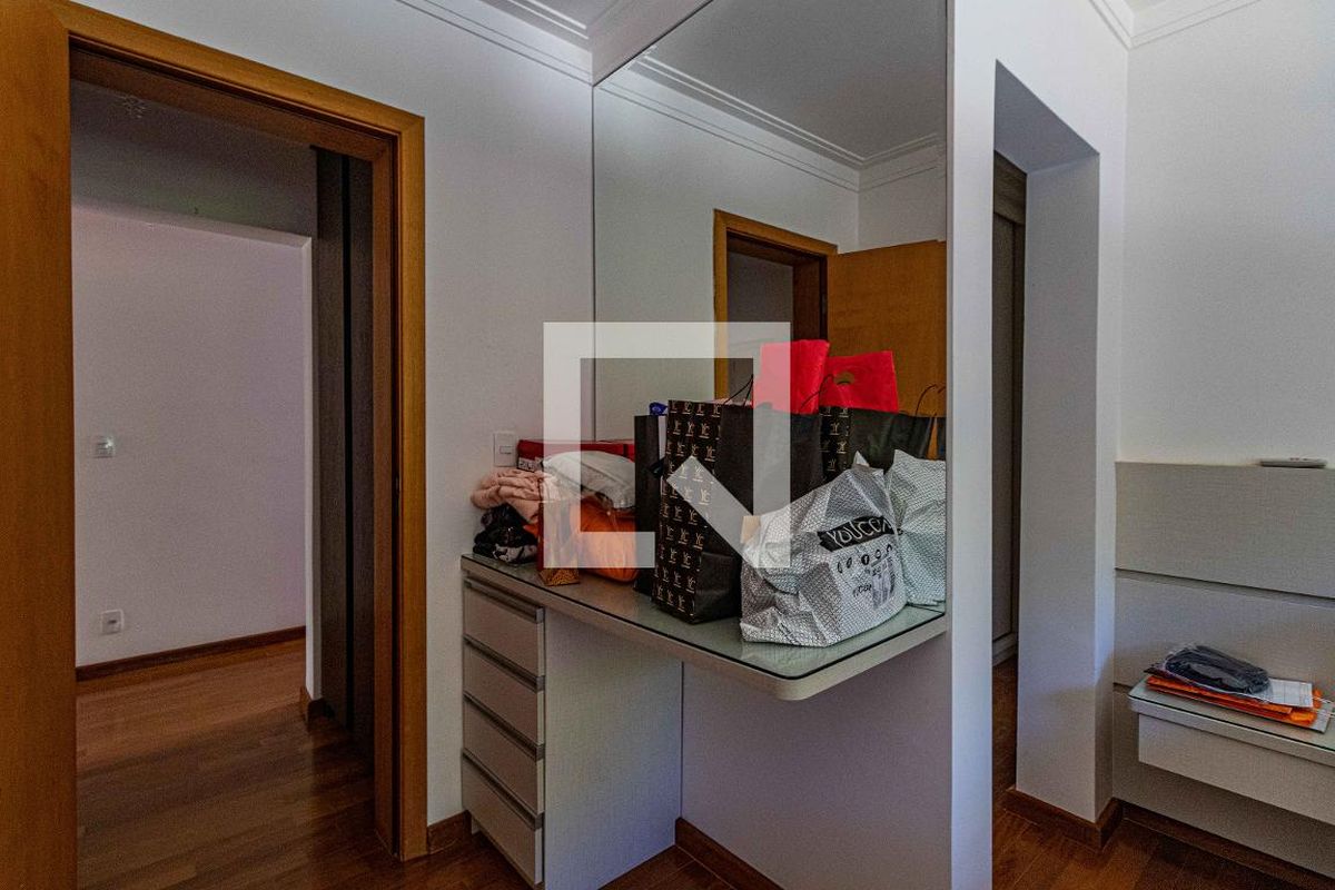 Casa, 3 quartos, 240 m² - Foto 28