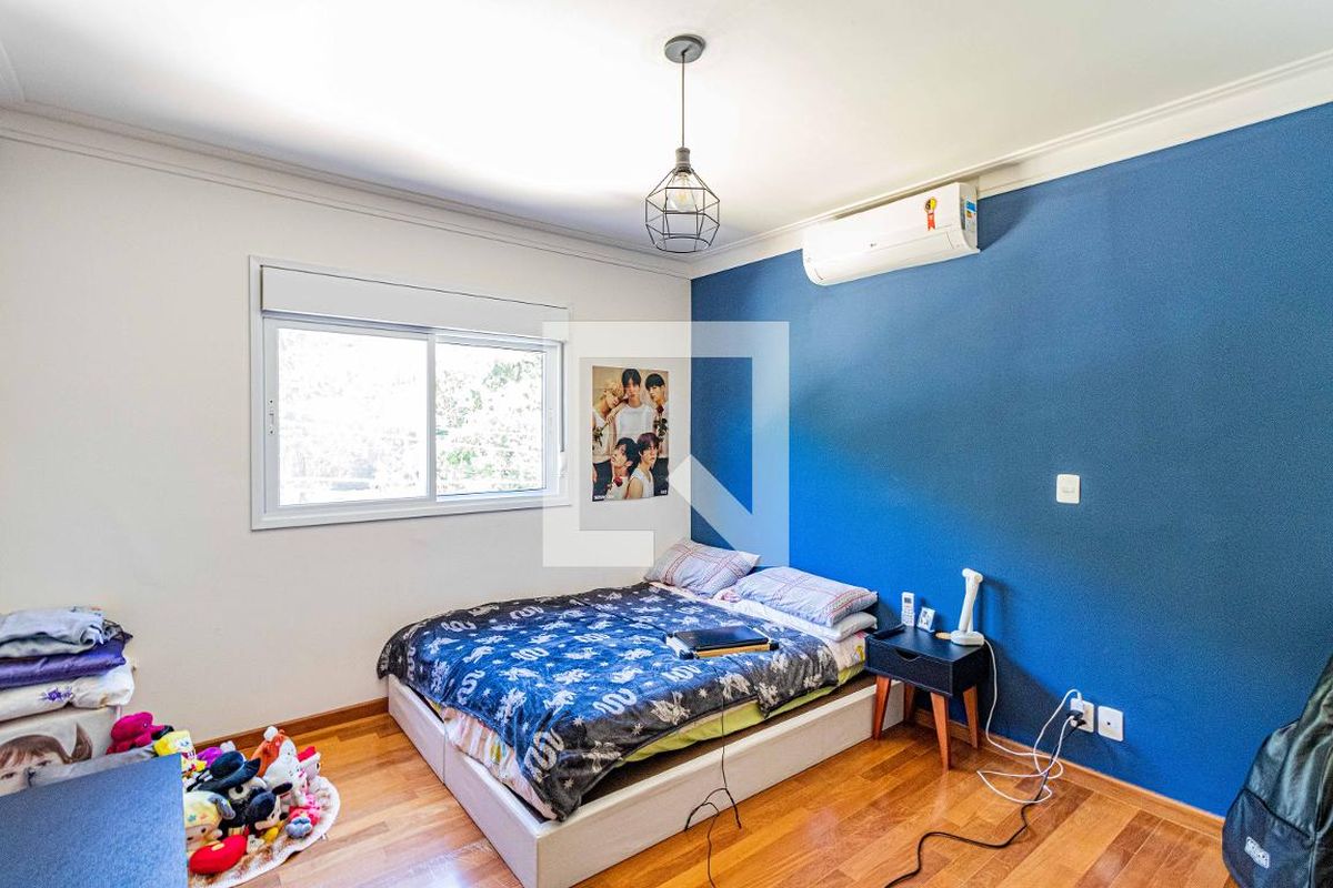 Casa, 3 quartos, 240 m² - Foto 35
