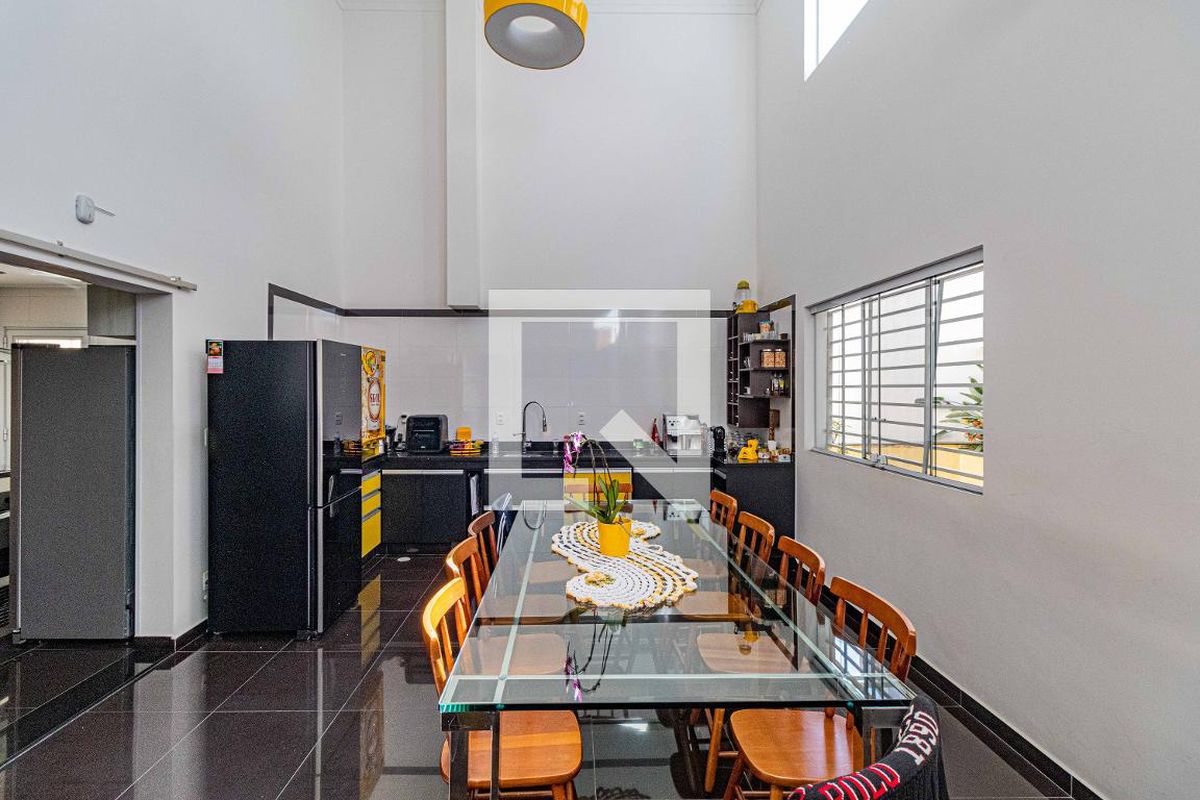 Casa, 3 quartos, 240 m² - Foto 58