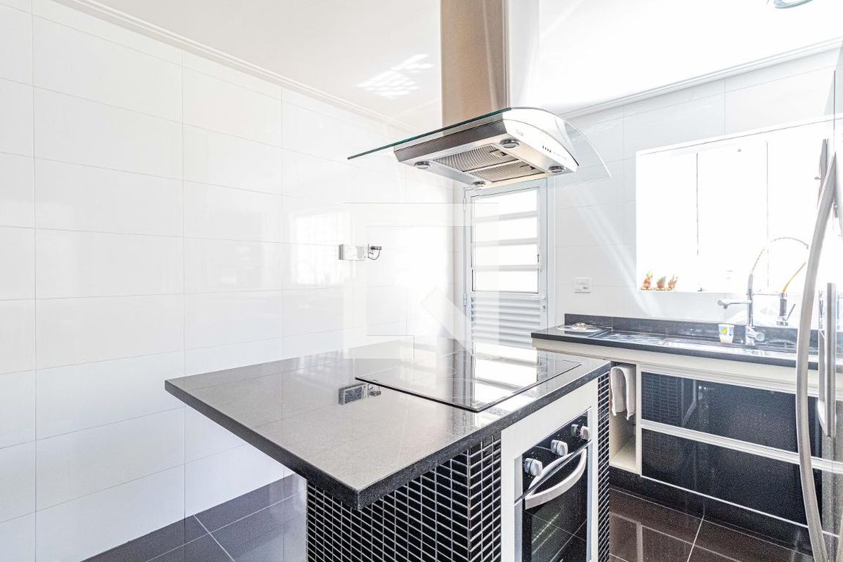 Casa, 3 quartos, 240 m² - Foto 47