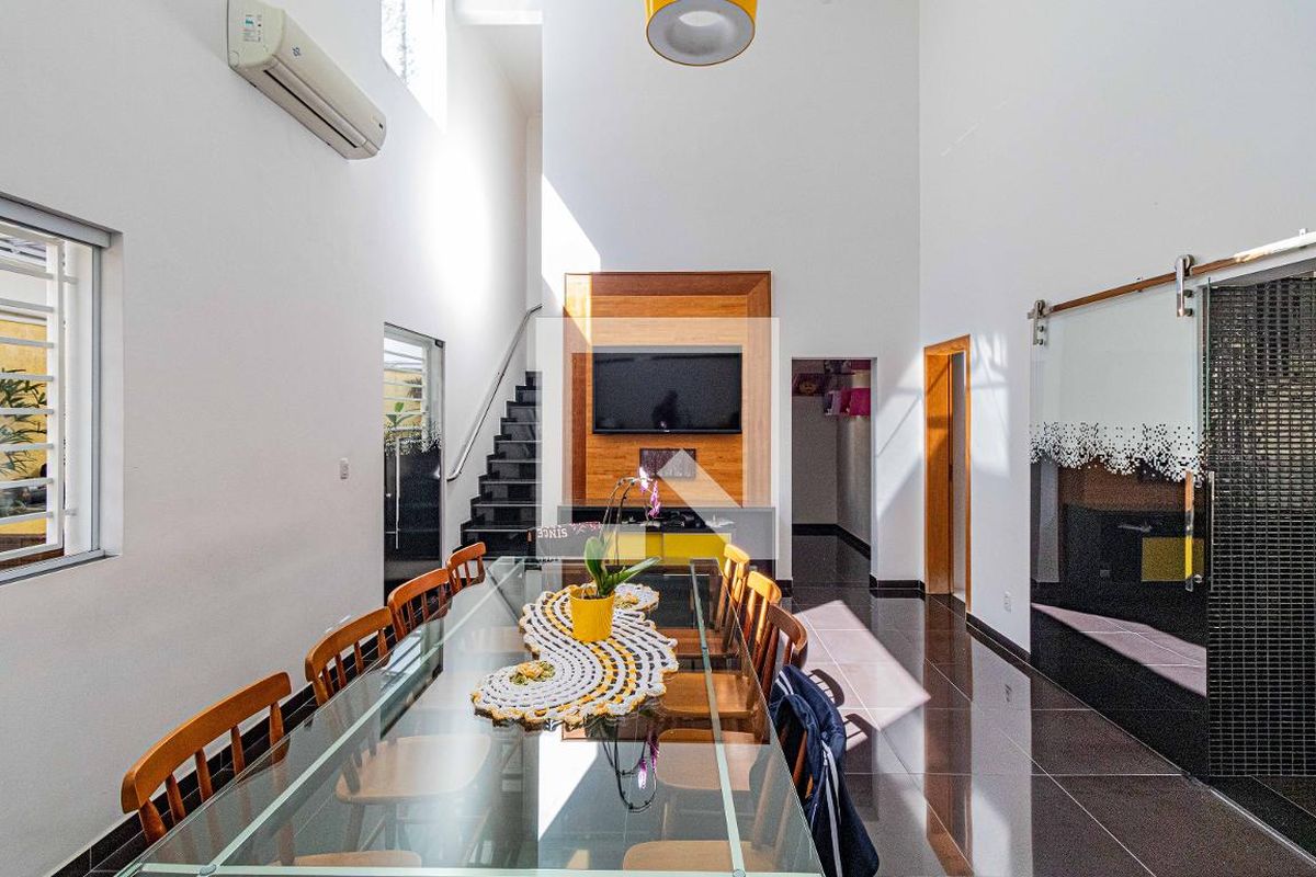 Casa, 3 quartos, 240 m² - Foto 57