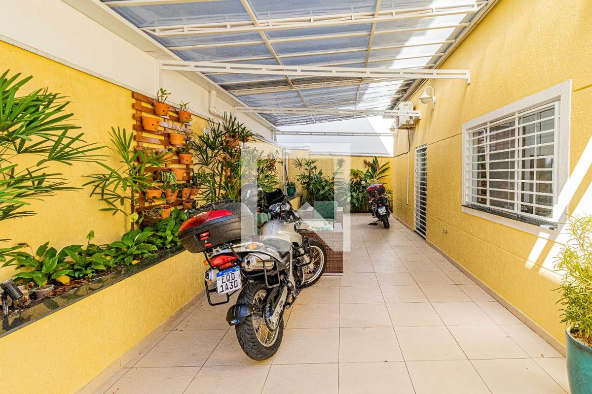 Casa, 3 quartos, 240 m² - Foto 77
