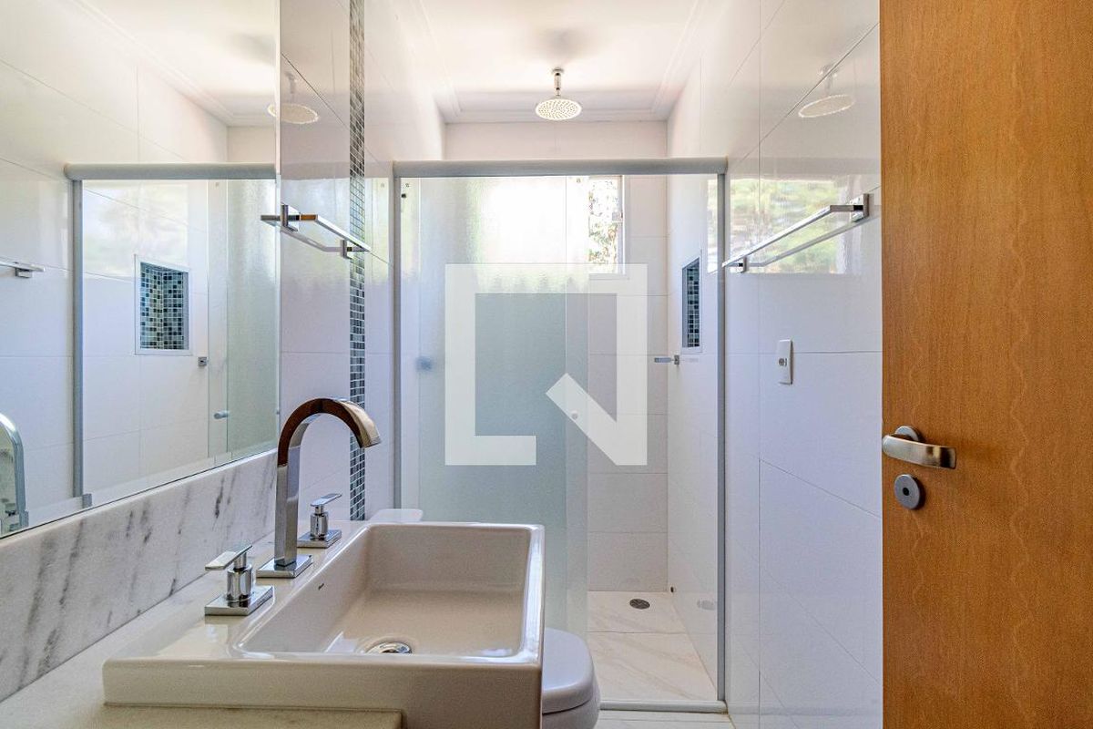 Casa, 3 quartos, 240 m² - Foto 33