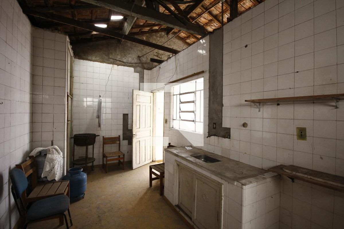 Casa, 2 quartos, 258 m² - Foto 51
