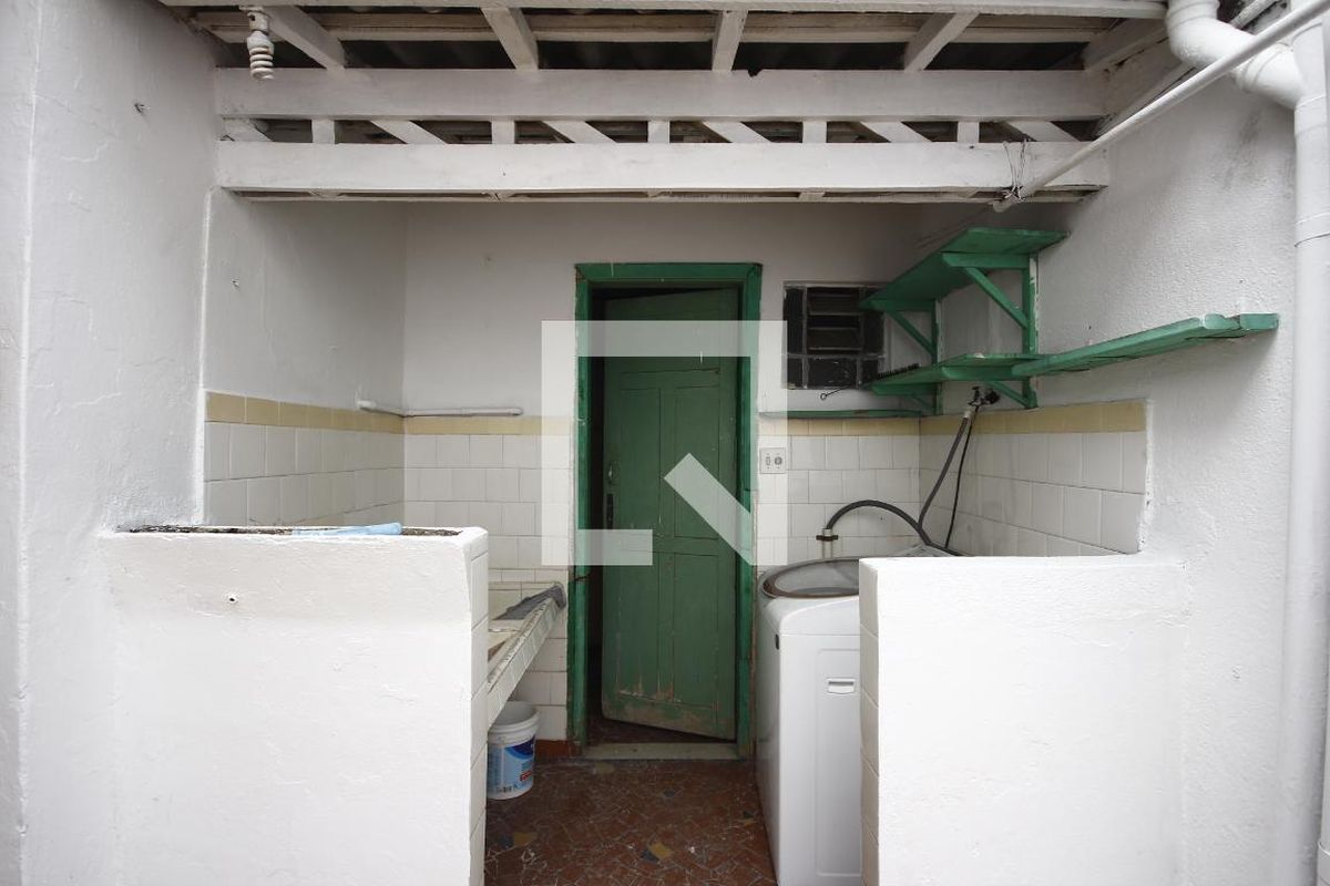 Casa, 2 quartos, 258 m² - Foto 33