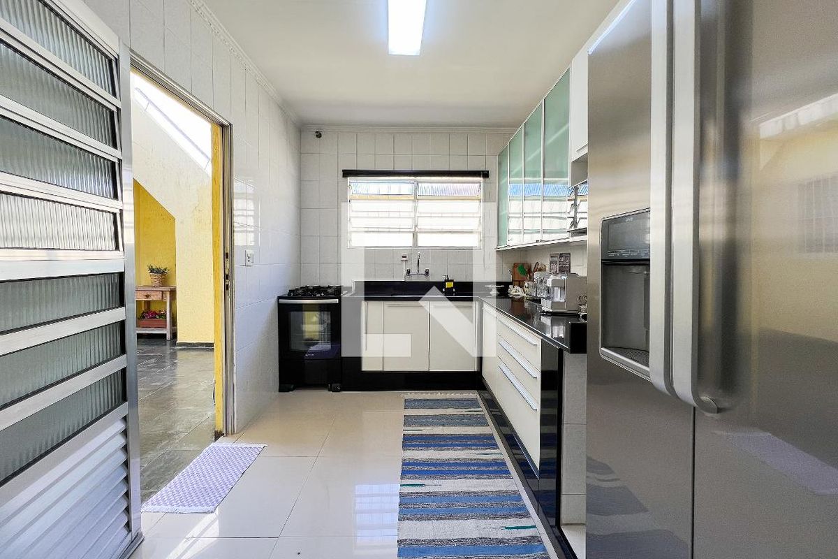 Casa, 2 quartos, 240 m² - Foto 95