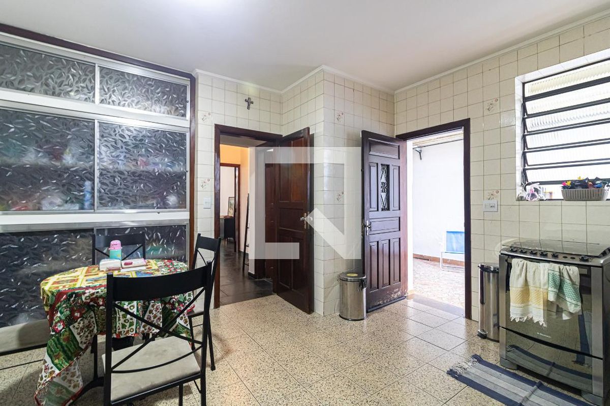 Casa, 3 quartos, 230 m² - Foto 26
