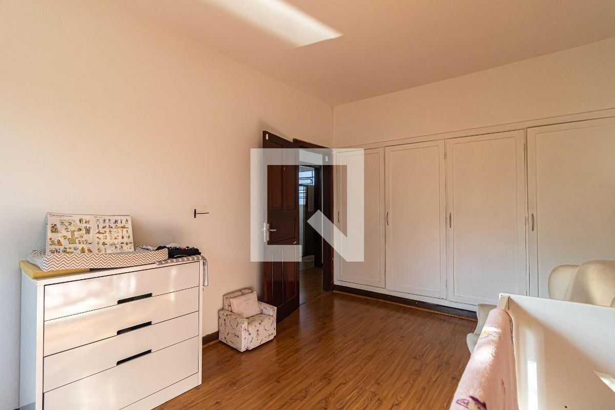 Casa, 3 quartos, 230 m² - Foto 12