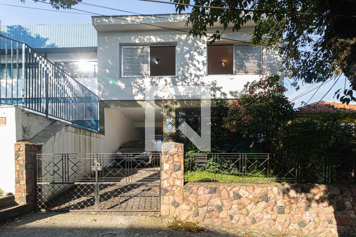Casa, 3 quartos, 230 m² - Foto 35