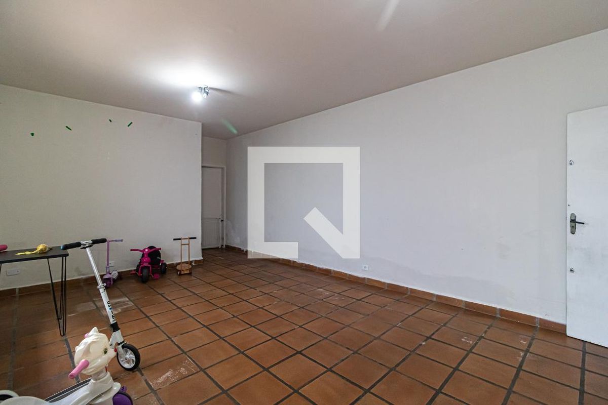 Casa, 3 quartos, 230 m² - Foto 30
